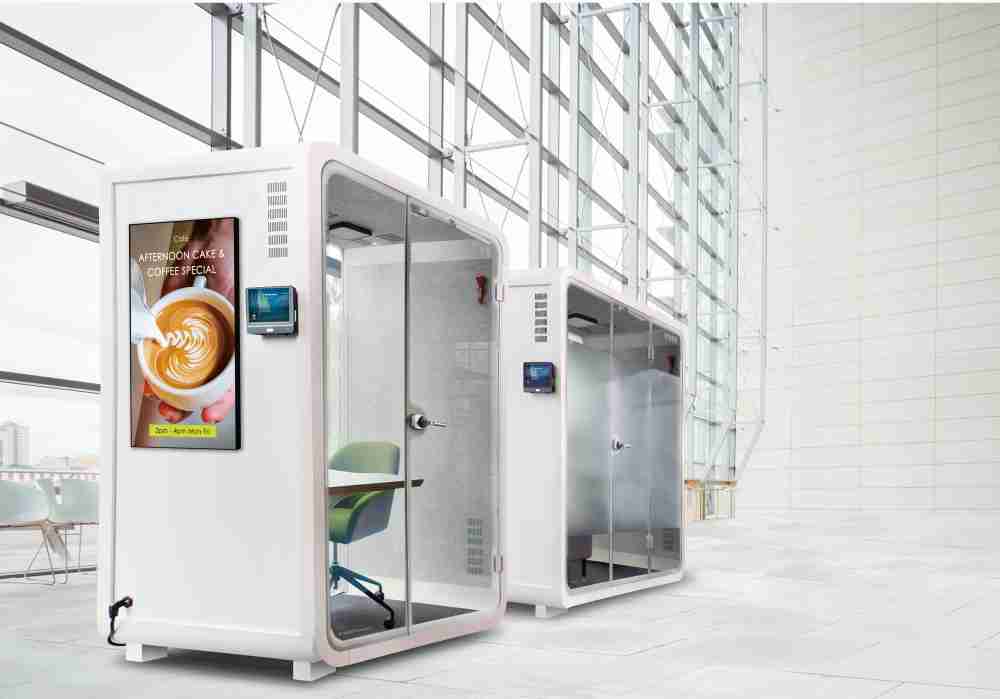 z6尊龙子公司达擎之智慧行动办公舱，，，，采用PDLC智能调光玻璃设计，，，透过通电与断电的电流切换，，，呈现透明与雾面效果，，，具节能降耗特性并兼顾隐私，，，，确保信息安全